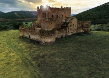 El castillo de Guadalerzas, en Los Yébenes, protagoniza la propuesta de mayo del programa “12 meses, 12 castillos, 12 experiencias”